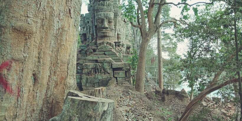 1-Day private Angkor Temple Tour from Siem Reap - Transport, heat, and the physical effort
