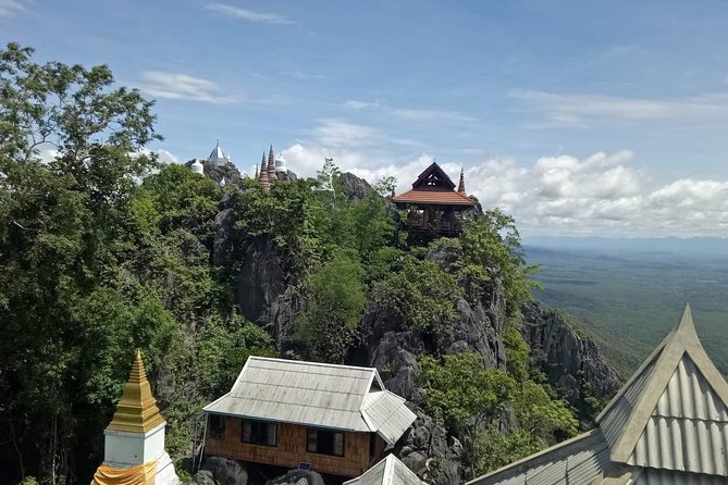 1 day Private Tour to Unseen Temple in Lampang - What the private format changes