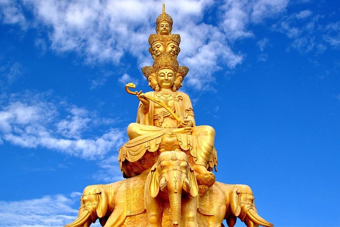 2-Day All Inclusive Leshan Giant Buddha and Emei Mountain Tour - Day one: high-speed rail and the sacred slopes of Emei