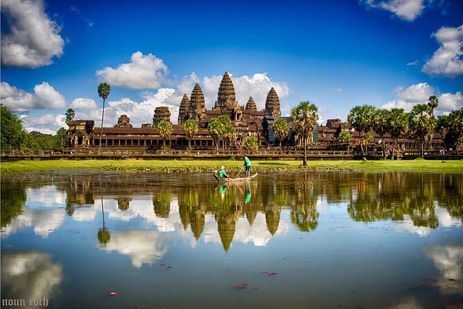 2-Day Angkor Wat With Small, Big Circuit and Banteay Srei Tour - Angkor Thom’s faces, terraces, and royal remains