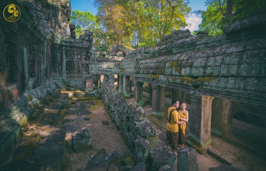 2-Day Angkor Wat With Small, Big Circuit & Banteay Srei Tour - Transport, guide service, and small comforts
