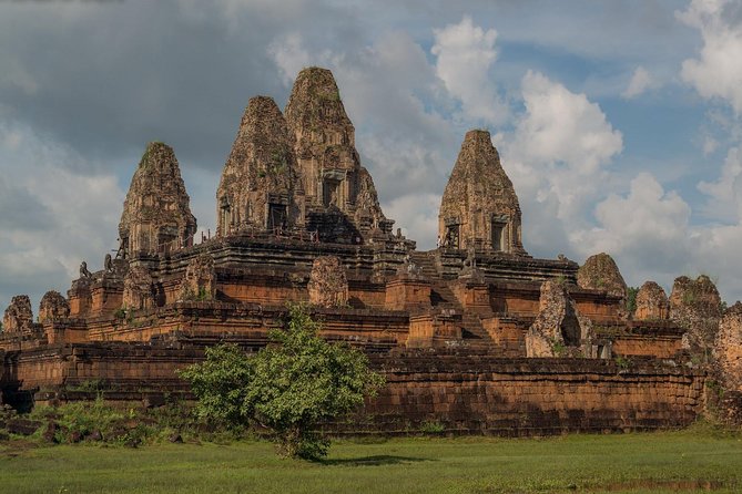 3-Day Angkor Wat & All Interesting Major Temples & Kulen Mount Waterfall - Day two: Kulen Mountain, Banteay Srei, and older Hindu temples