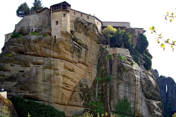 3 Day Private Tour in Olympia, Delphi & Monasteries of Meteora - The private vehicle is the main convenience, and the main risk