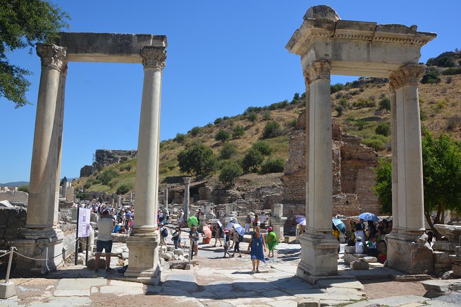 3-Hour Private Ephesus, Terrace Houses, Cruiser Only - The Temple of Artemis, with modest ruins and major history