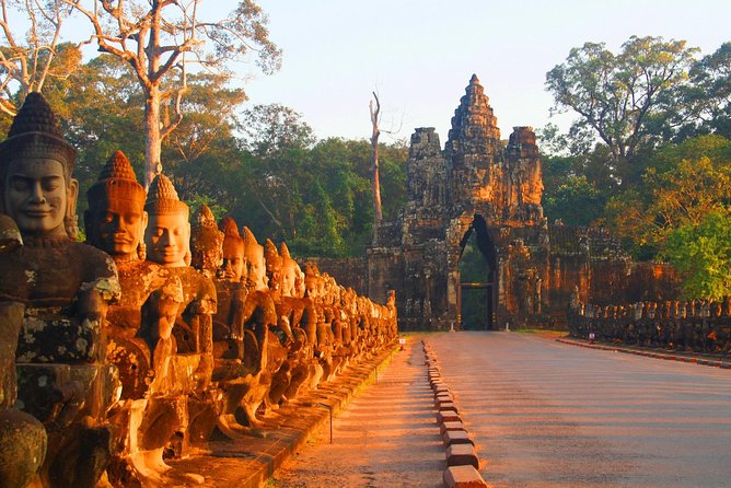 4 Days Expedition From Bangkok to Angkor Wat - Chong Kneas and Tonlé Sap on the first afternoon