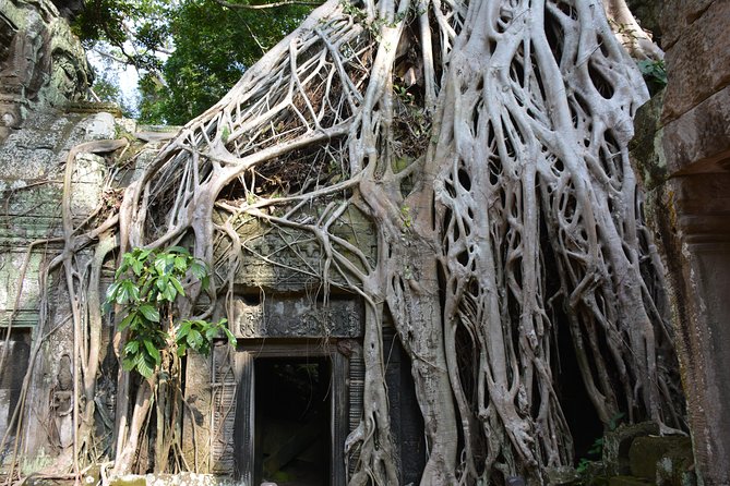 4 Days Expedition From Bangkok to Angkor Wat - Day three: the smaller temples reward your patience