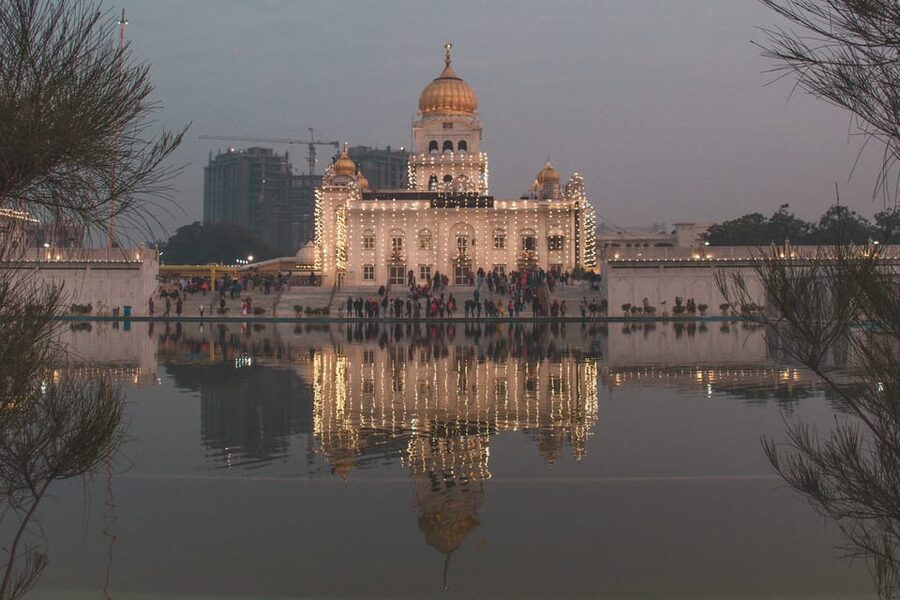 5-Hour Half-Day Delhi Temple Tour with Pick-Up & Drop-Off - Pickup details and clothing rules