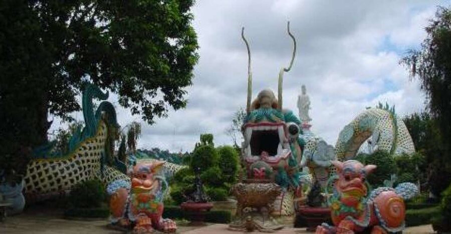 7-hour Datanla waterfall, Clay Tunnel and Holy See temple - Clay Tunnel, where Da Lat becomes oversized