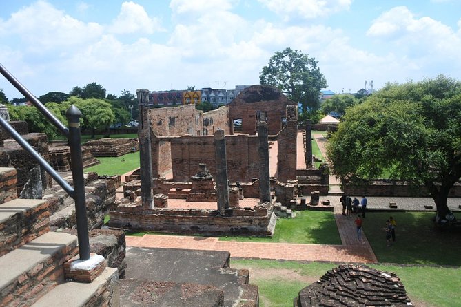 A Day in Ayutthaya: Private 5 UNESCO Temples Tour From Bangkok - Chao Sam Phraya National Museum and its gold treasures