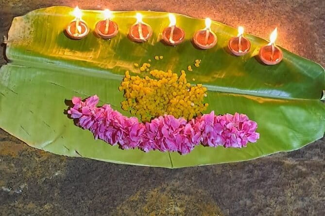 A Guided Cultural Immersion:Meenakshi Temple’s Night Ceremony - Entering Meenakshi Amman Temple after dark