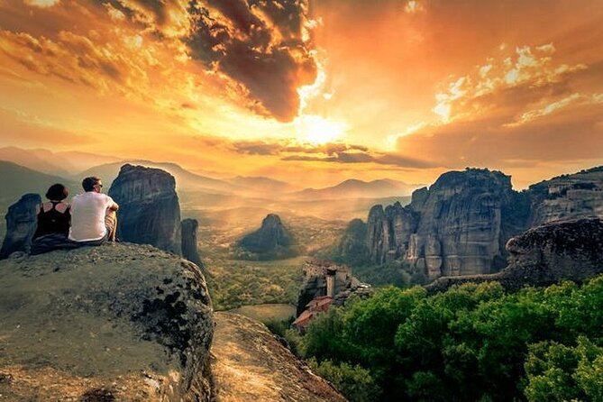 A unique day private tour to Meteora Monasteries from Athens - The Four-and-a-Half-Hour Run Through Thessaly
