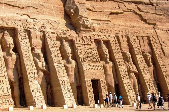 Abu Simbel Temple Day Trip with Hotel Pickup From Aswan - Why Abu Simbel is worth the long road from Aswan