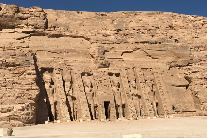 Abu Simbel temples by Private air-conditioin Vehicle - Ramses II’s Sun Temple and its four giant statues