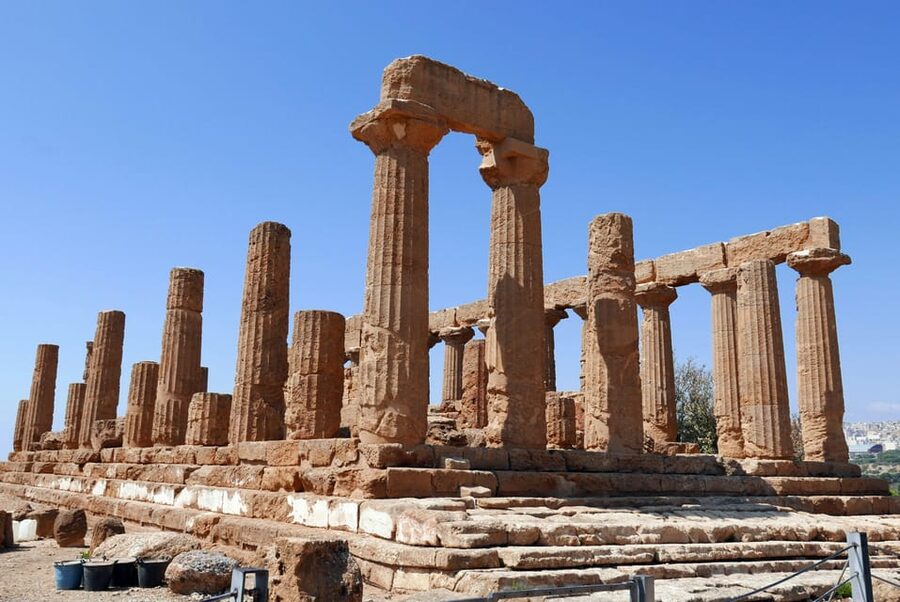 Agrigento: Valley of the Temples Private Archeological Tour - Temple of Herakles: myth beside broken stone