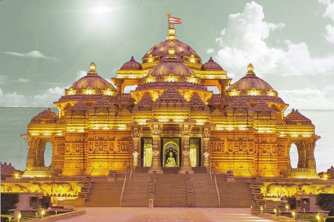 Akshardham Temple Tour Exhibition, Light & Water Show with Transfers - Entering the Akshardham Temple Complex