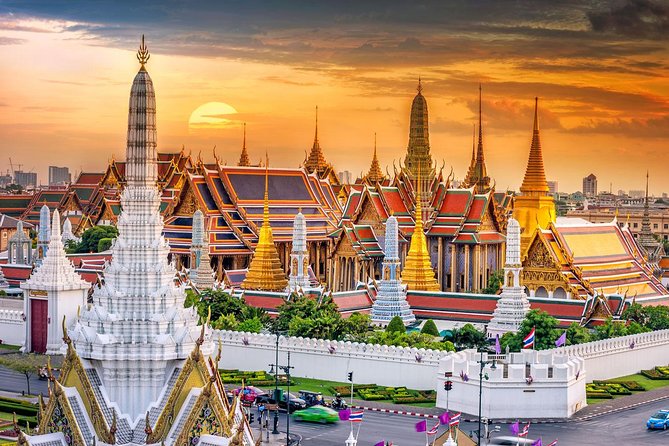 Amazing Bangkok Tour with Grand Palace, Emerald Buddha & Wat Arun - Key points at a glance