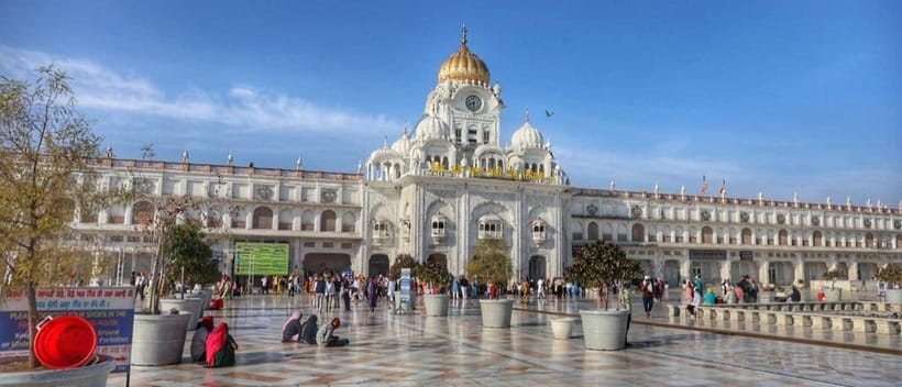 Amritsar: Golden Temple and Jallianwala Bagh Guided Tour - What the guides add to the experience