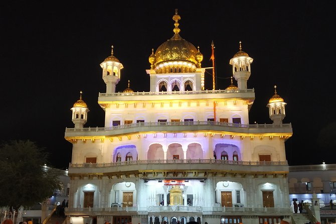 Amritsar Golden Temple Tour - Entering the Golden Temple complex