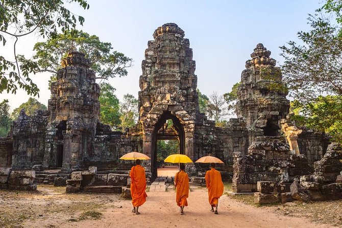 Angkor Wat Admission Ticket - Banteay Srei and Banteay Samre: smaller temples with strong detail