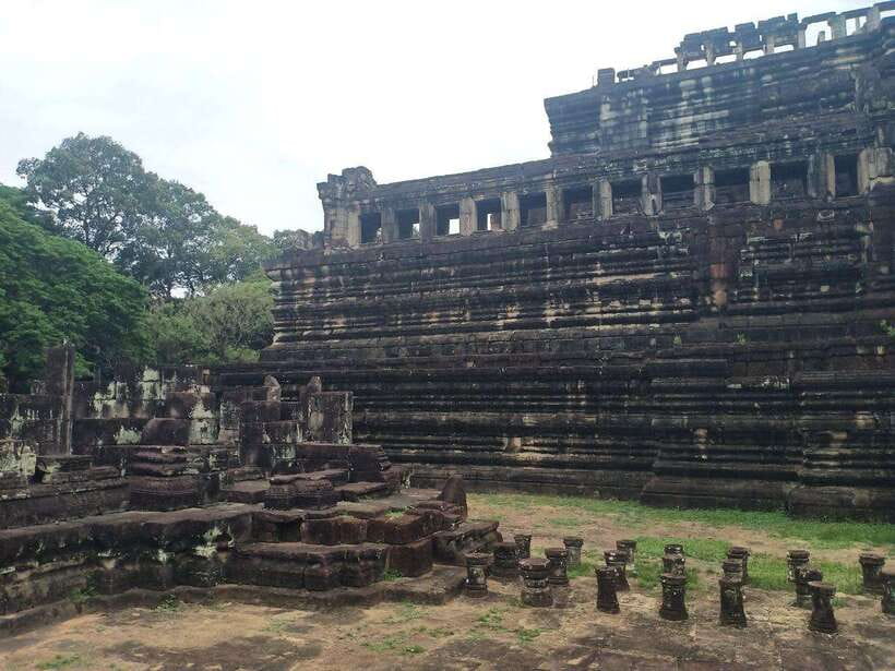 Angkor Wat, Angkor Thom, and Ta Prohm Day Trip with Sunset - What the guide adds to a $19 tour
