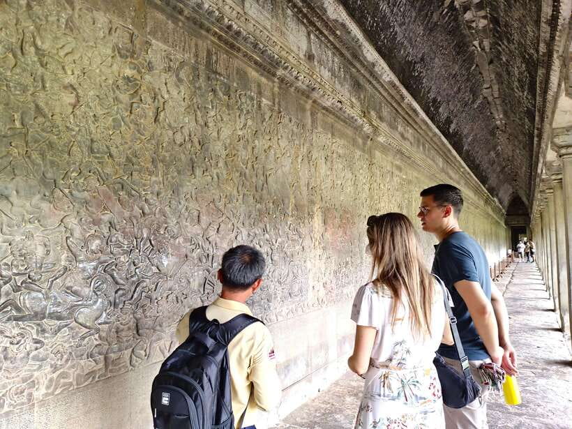 Angkor Wat: Highlights and Sunrise Guided Tour - Angkor Thom and the Southern Gate