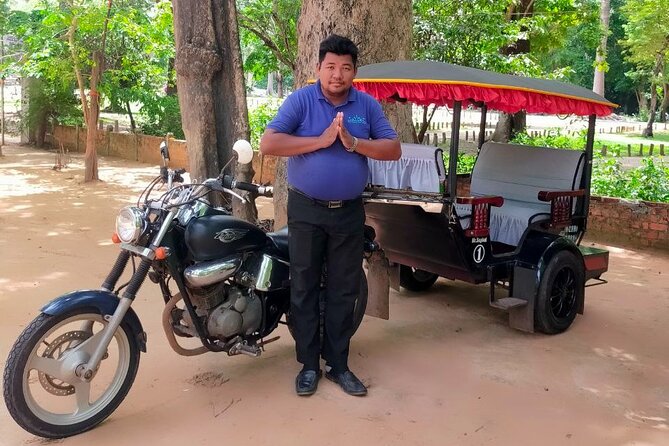 Angkor Wat Private Tour by Tuk-Tuk with English Speaking Driver - Angkor Thom and the South Gate