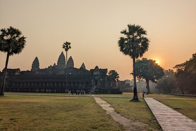 Angkor Wat Private Tuk-Tuk Tour (sunrise Option) & more - Banteay Kdei and an important itinerary check