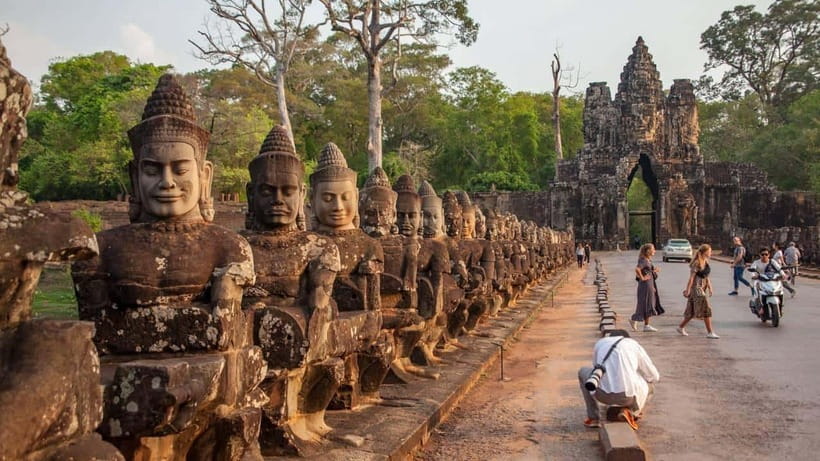 Angkor Wat Small Tour Sunrise With Private Tuk Tuk - Sunrise at Angkor Wat starts before the day does