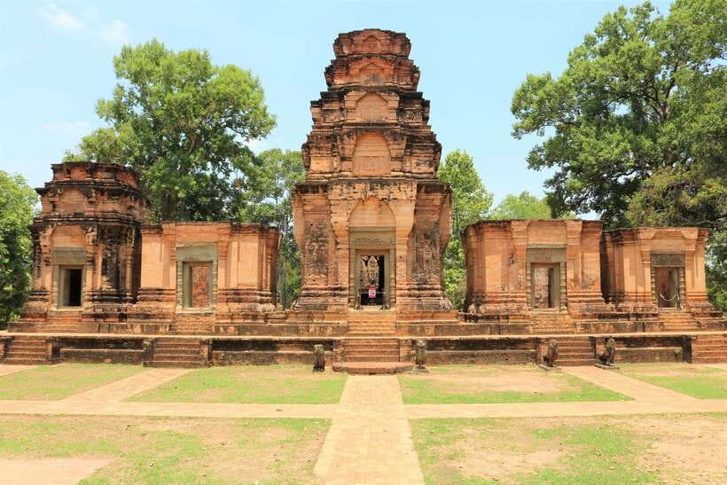 Angkor Wat: Sunrise 2.5 Days with Tonle Sap Lake Tour - Day 2: Angkor Wat before breakfast