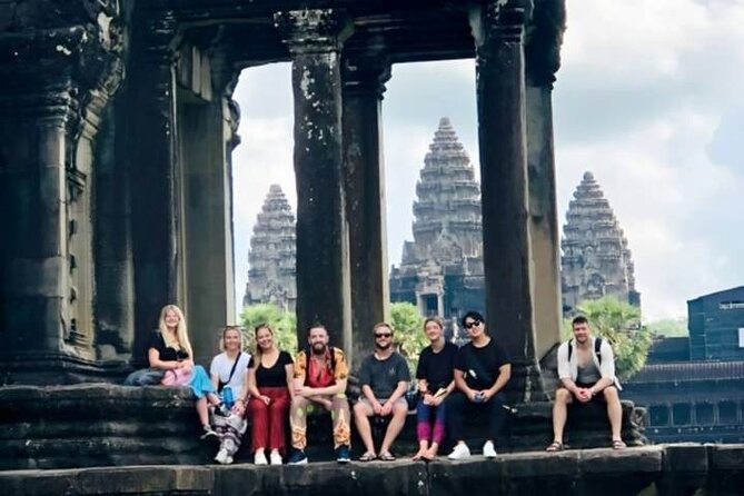Angkor Wat Sunrise & 3 Main Temples with Breakfast – Small Group - Sunrise at Angkor Wat starts the day