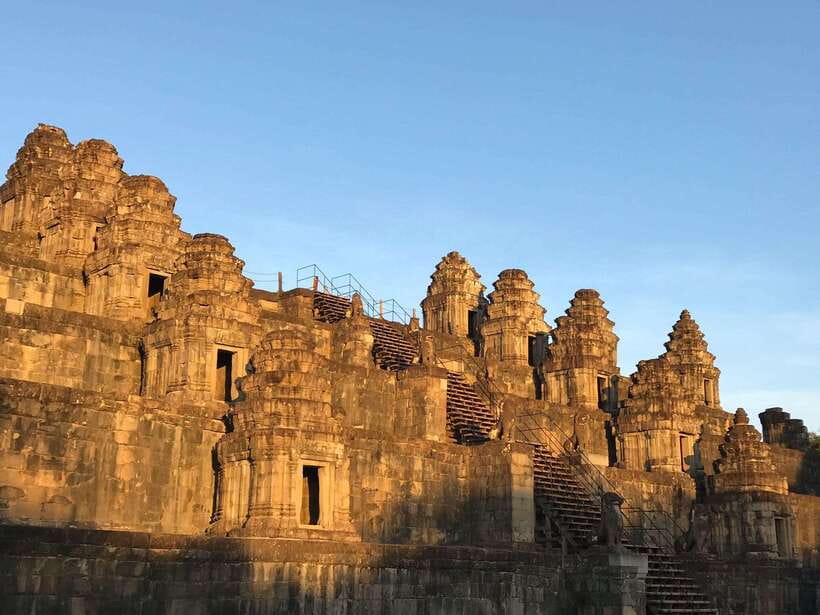 Angkor Wat Sunrise by Vintage Jeep – Private Tour - Should you book the Angkor Wat vintage Jeep tour?
