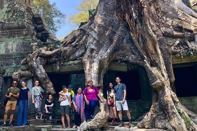 Angkor Wat Sunset Small Group Tour with Lunch Included - Angkor Thom’s South Gate is a quick photo stop