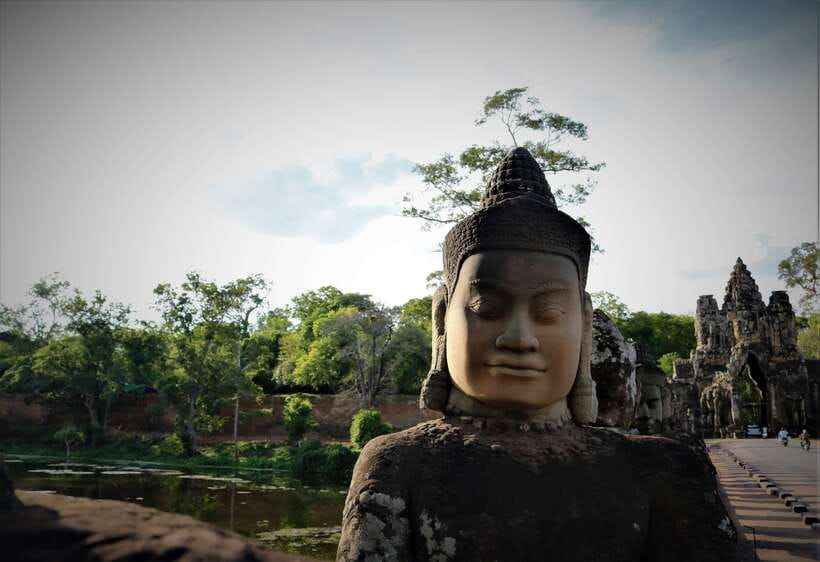 Angkor Wat Sunset Tour - The guide and driver make the biggest difference