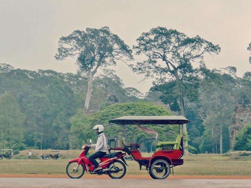 Angkor Wat Tour by Tuk-Tuk with English Speaking Driver - Angkor Thom and the South Gate