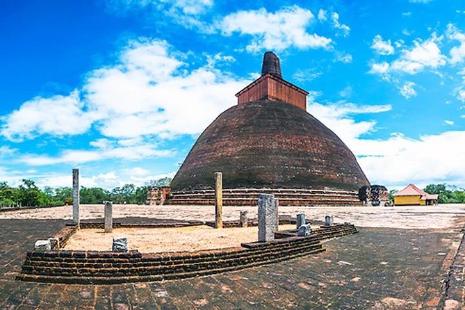 Anuradhapura: 14 Ancient City Sites Tuk Tuk Tour - Lankarama and the meaning of a moonstone