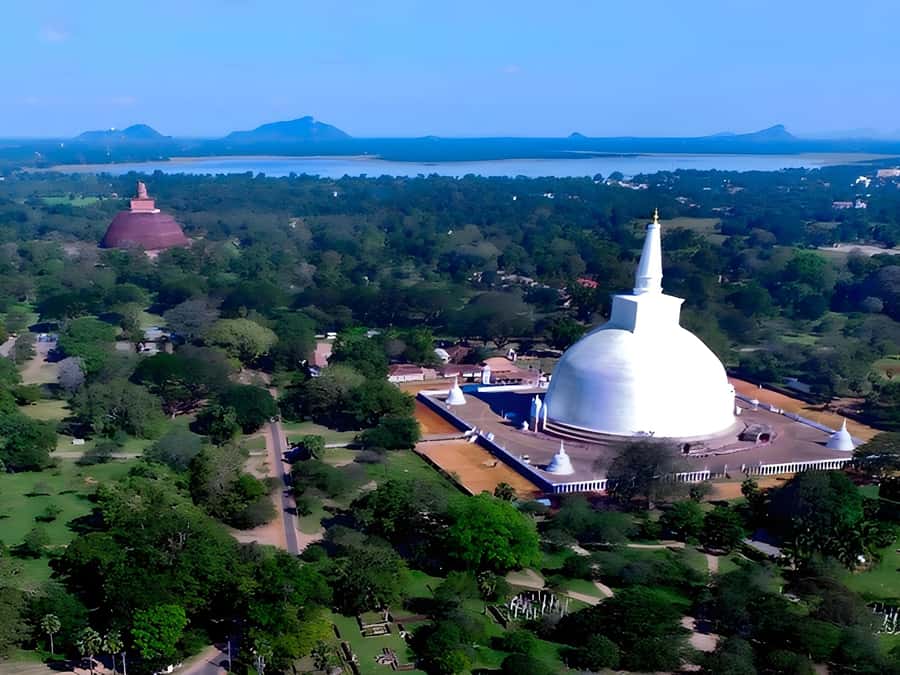 Anuradhapura: Tuk Tuk Tour - Ancient City with Audio Guide - Why a tuk tuk makes sense in Anuradhapura