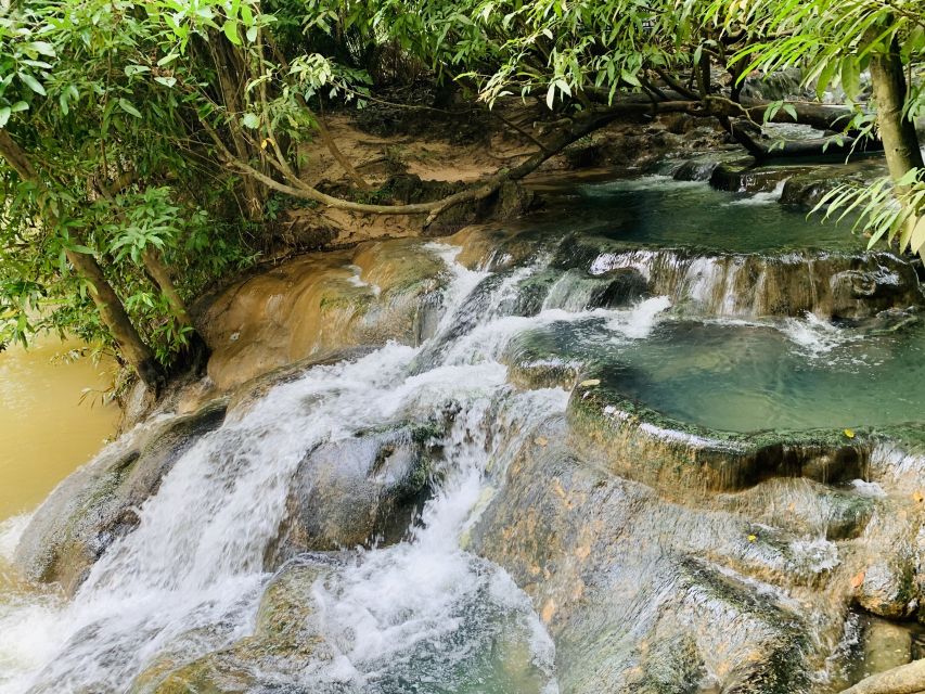 Ao Nang: Hot Spring, Emerald Pool & Tiger Cave Temple Tour - Thai lunch with enough time to refuel
