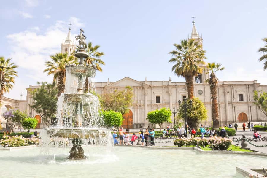 Arequipa: City Tour and Santa Catalina Monastery - Seeing the city from Yanahuara