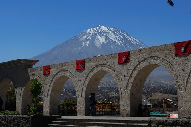 Arequipa, Historic and Colonial City and Santa Catalina Monastery - Carmen Alto: farmland below the volcanoes
