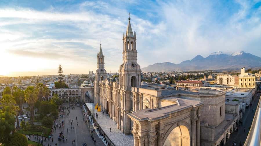 Arequipa: Walking Tour and Santa Catalina Monastery - Barrio del Solar and Tambo El Matadero