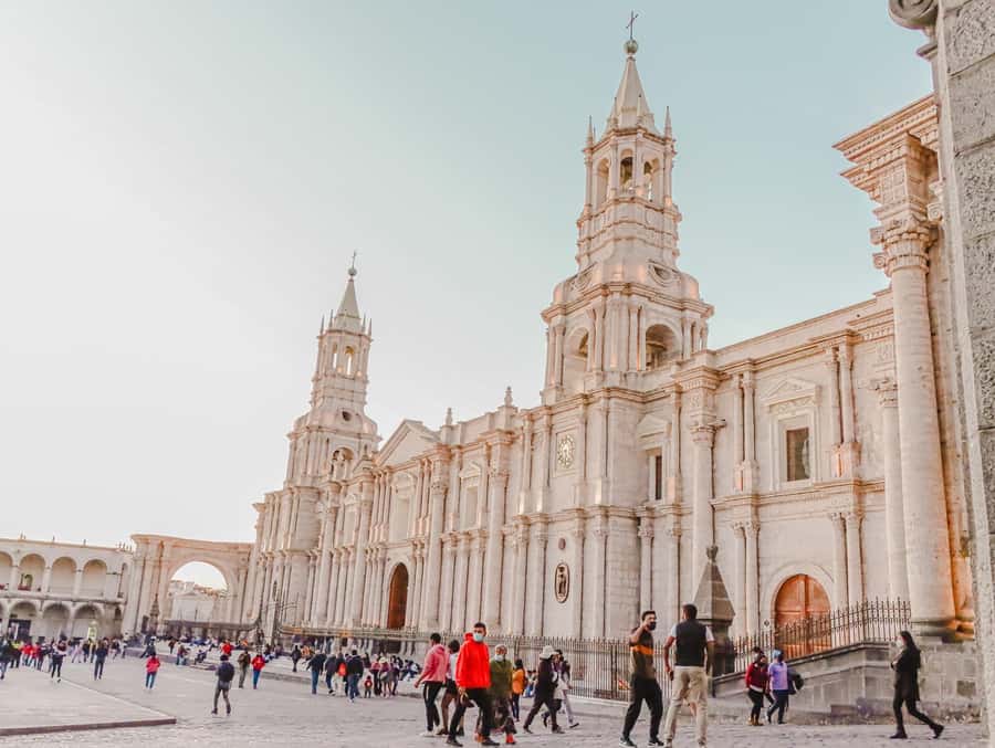 Arequipa: Walking Tour and Santa Catalina Monastery - Who should book this Arequipa walk?