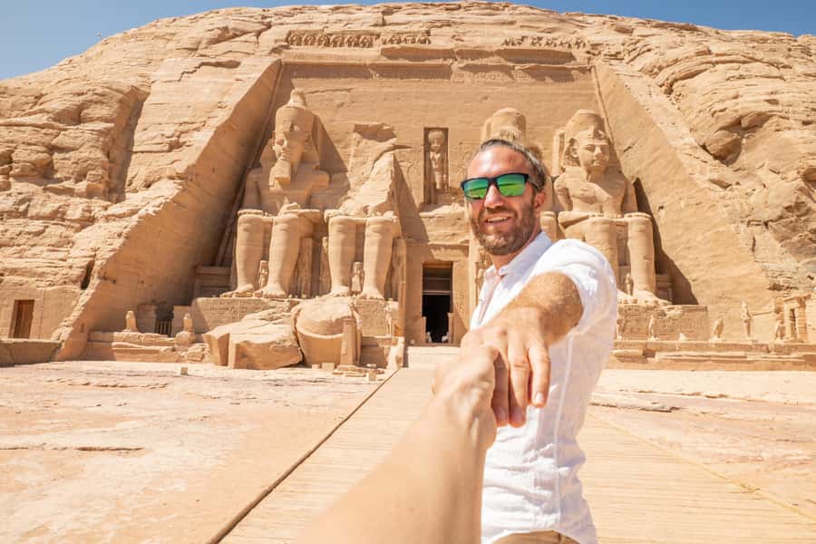 Aswan: Abu Simbel Temple & Nubian Village Private Day Tour - Inside the Great Temple of Ramses II