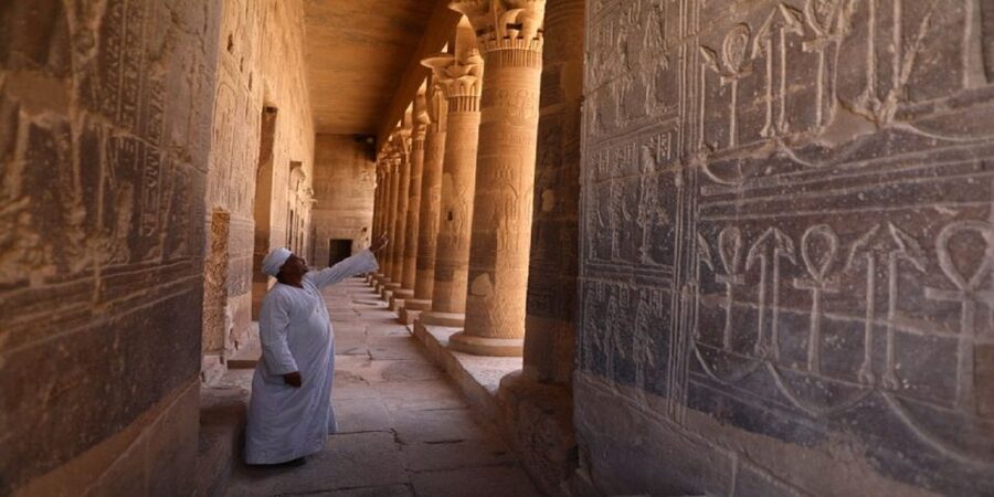 Aswan: Philae Temple Guided Half-Day Group Tour - The guides make the biggest difference