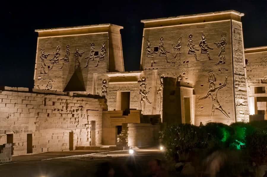Aswan: Philae Temple Sound & Light Show with Entrance Fees - Arriving at Agilkia Island