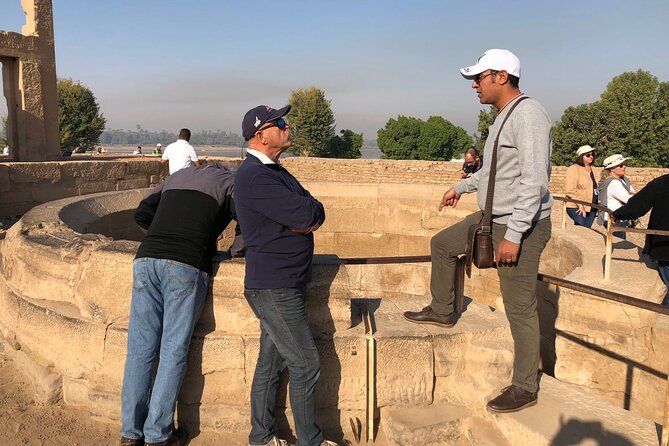 Aswan to Luxor via kom ombo and EDFu temples - The road between the monuments is part of the experience