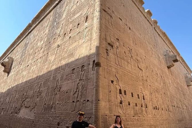 Aswan to Luxor via kom ombo and EDFu temples - The guide question: useful, but not guaranteed to be deep