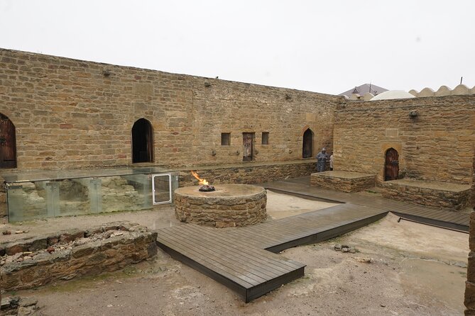 Ateshgah Fire Temple and Yanardag Fire Mountain Private Tour - Yanar Dag: a flame fed from below