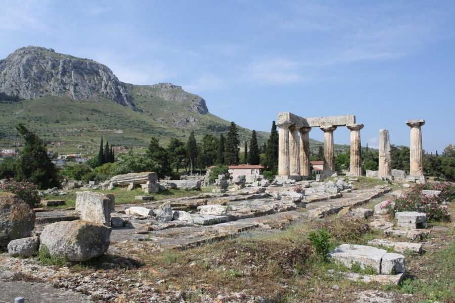 Athens: Day-Trip to Ancient Corinth, Hera Temple & Blue Lake - Acrocorinth: one hour beneath the fortress hill