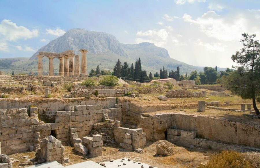 Athens: Day-Trip to Ancient Corinth, Hera Temple & Blue Lake - Ancient Corinth and its museum: the heart of the day