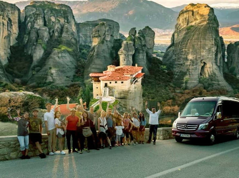 Athens: Meteora Monasteries Day Trip with Caves and Lunch - Starting at Larissa Station